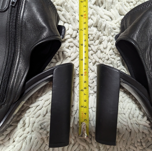 Vince black Brigham open toe heel booties- size 9 - Picture 2 of 14